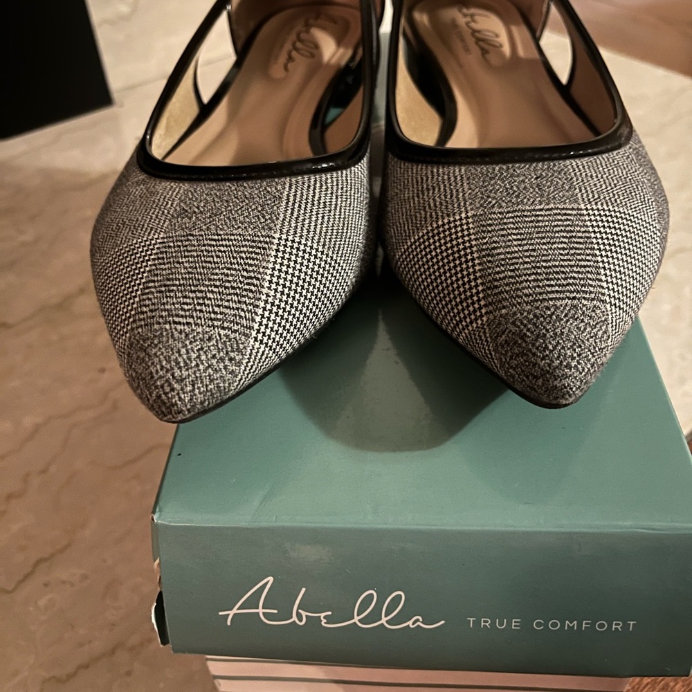 Abella Rylan Shoes - Picture 6 of 8